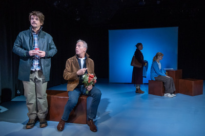 Könnyűvel indul Könnyűvel indul