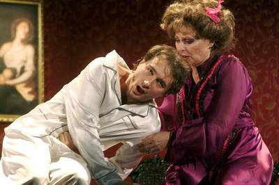 Viktor, avagy a gyermekuralom Viktor, avagy a gyermekuralom